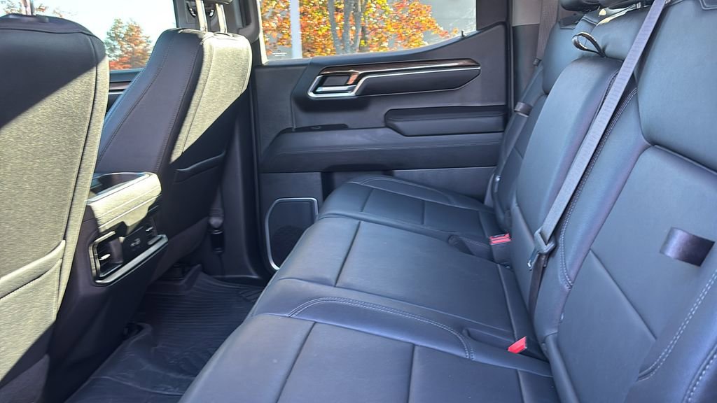 Used 2022 Chevrolet Silverado 1500 LT Trail Boss w/ LT Trail Boss Premium Package image 29