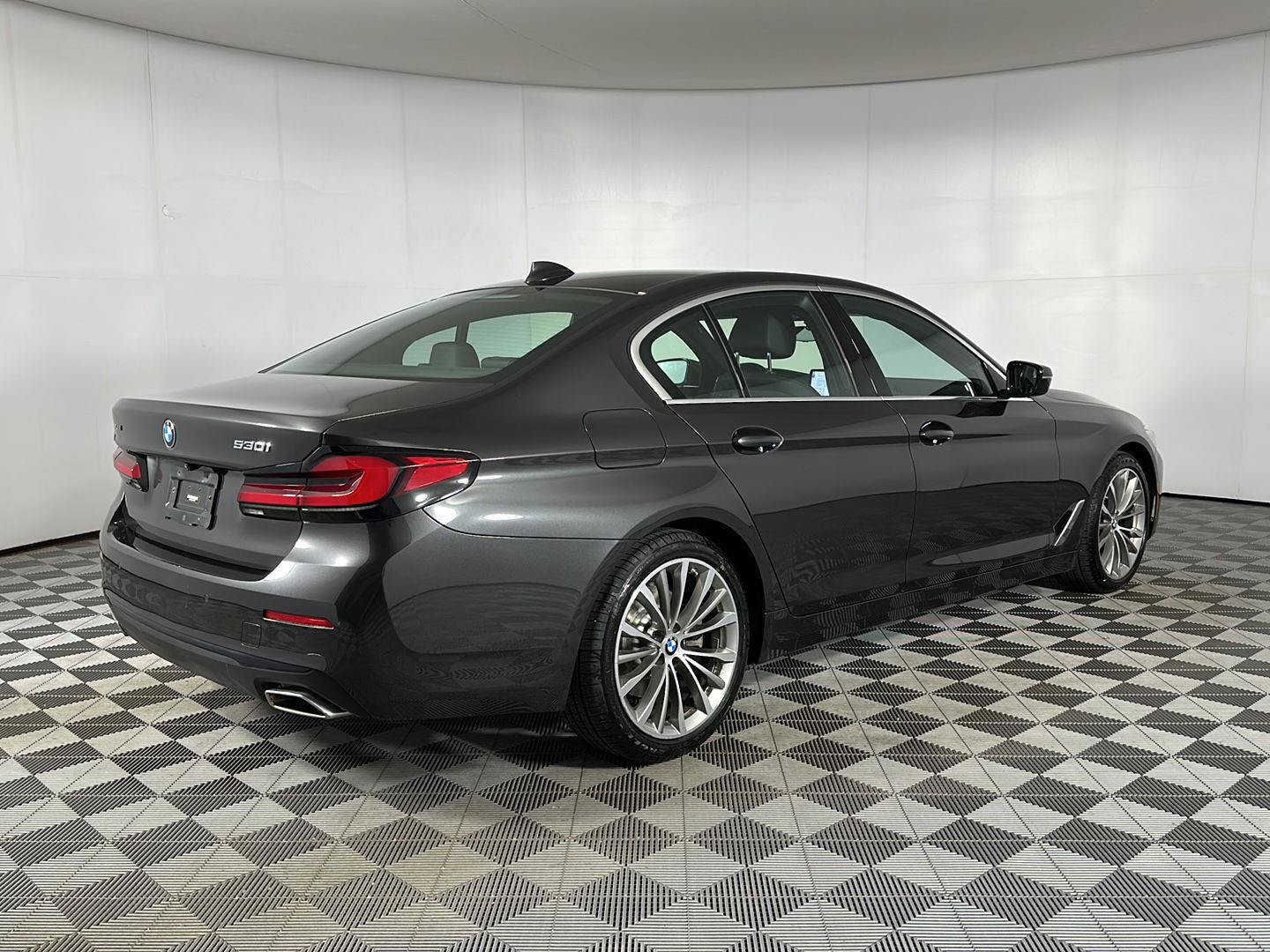 Used 2023 BMW 530i xDrive w/ Convenience Package AWD/4WD image 26