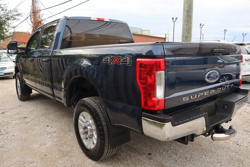 Used 2018 Ford F250 XLT AWD/4WD image 4