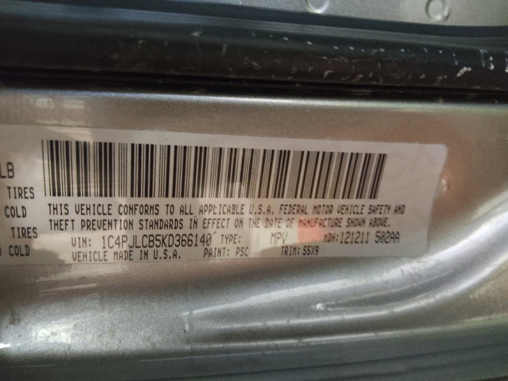 Used 2019 Jeep Cherokee Latitude w/ Popular Appearance Group image 33