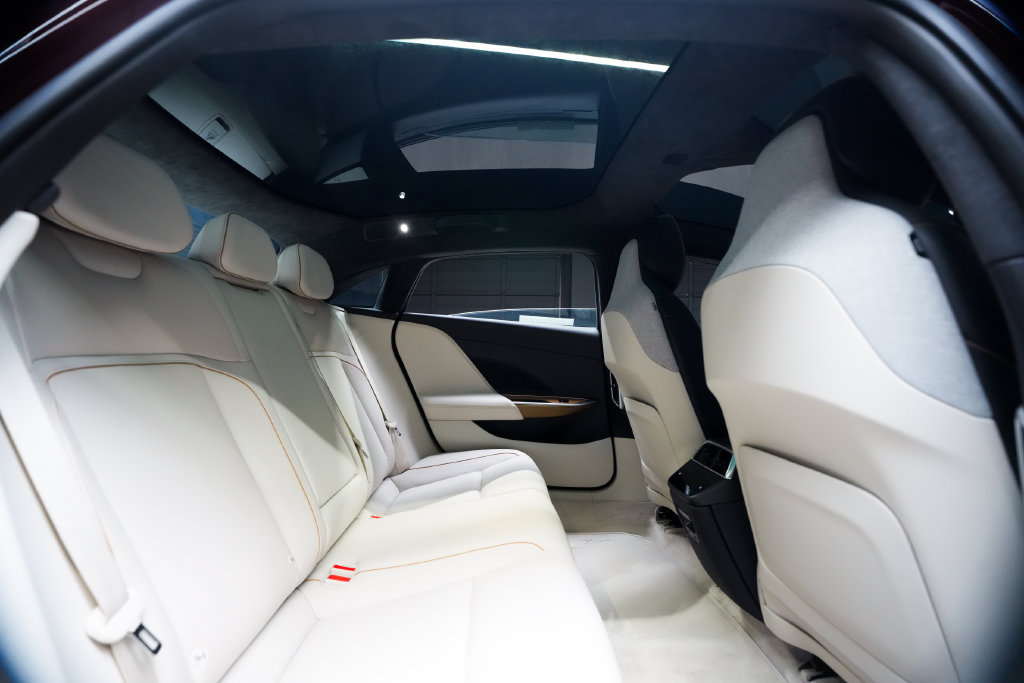 Used 2023 Lucid Air Touring AWD/4WD image 52