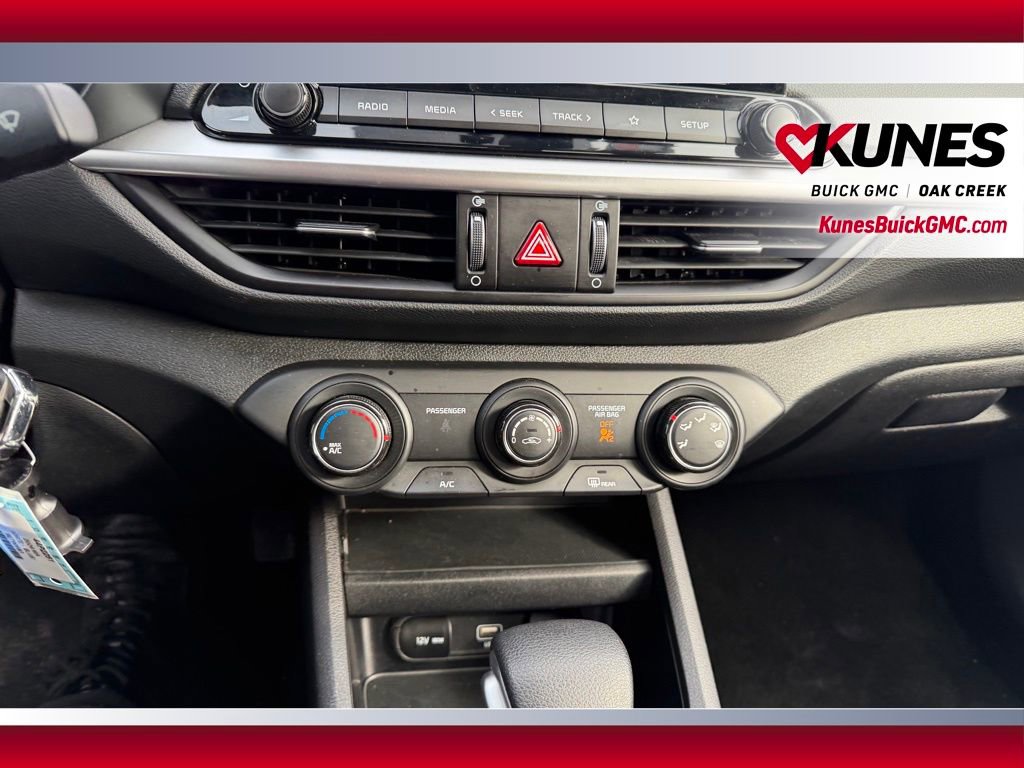Used 2024 Kia Forte LXS image 15