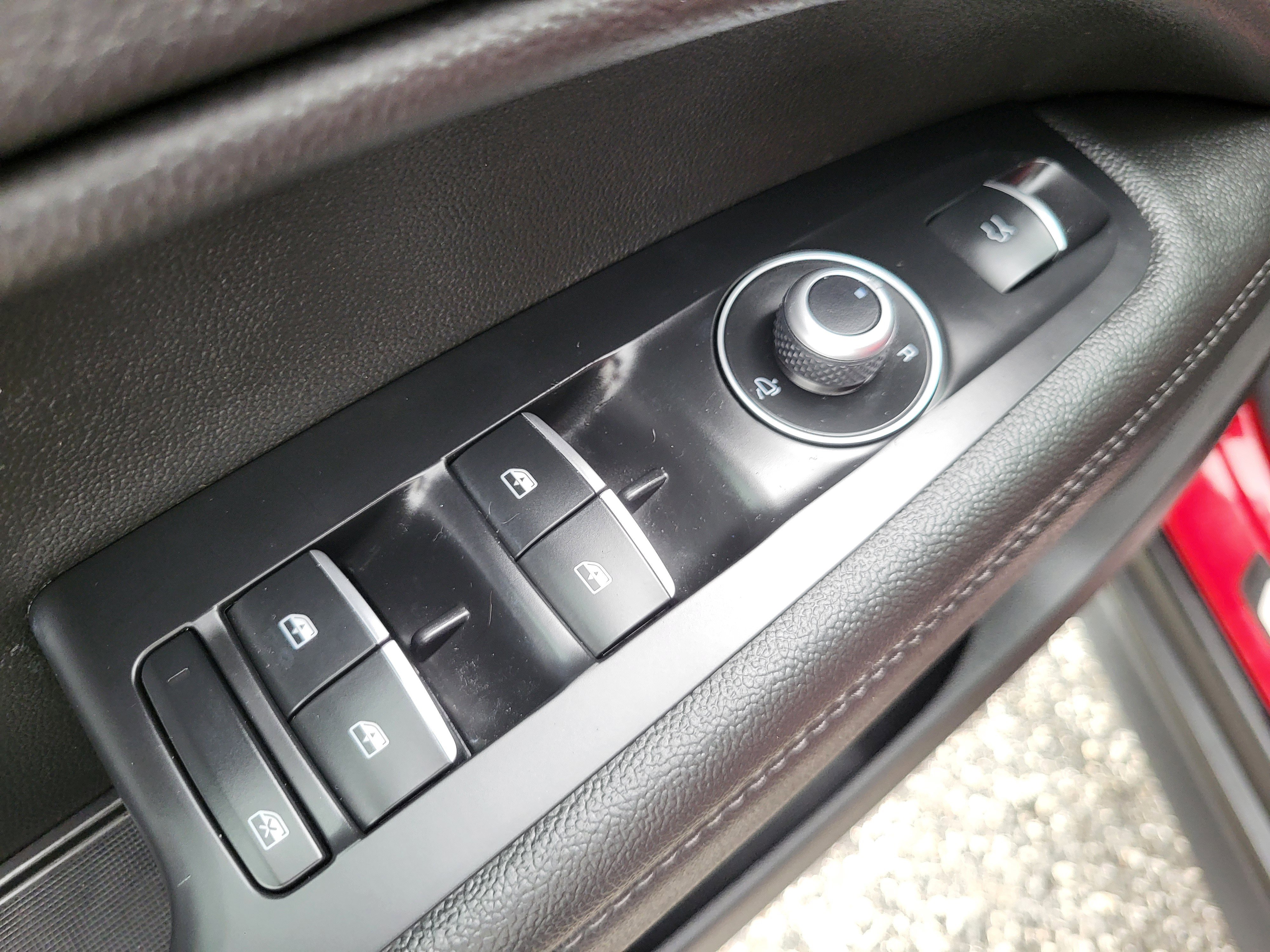 Used 2023 Alfa Romeo Stelvio Sprint image 26