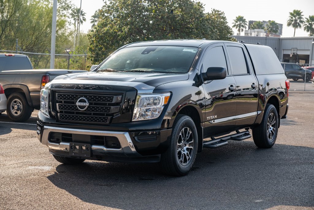 Used 2023 Nissan Titan SV w/ Accessory Utility Package image 3