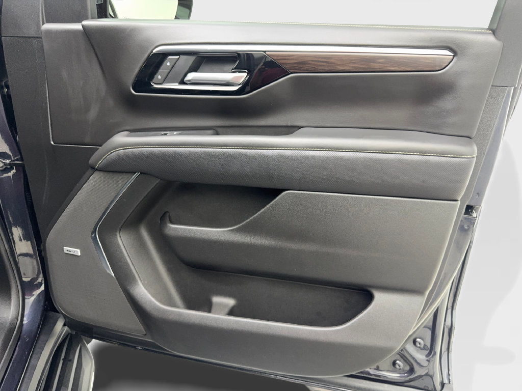 Used 2025 Chevrolet Tahoe Premier RWD image 54