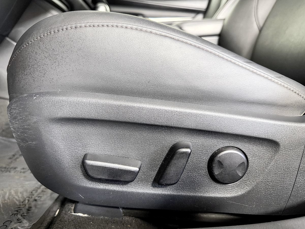 Used 2021 MAZDA MAZDA3 s FWD image 34