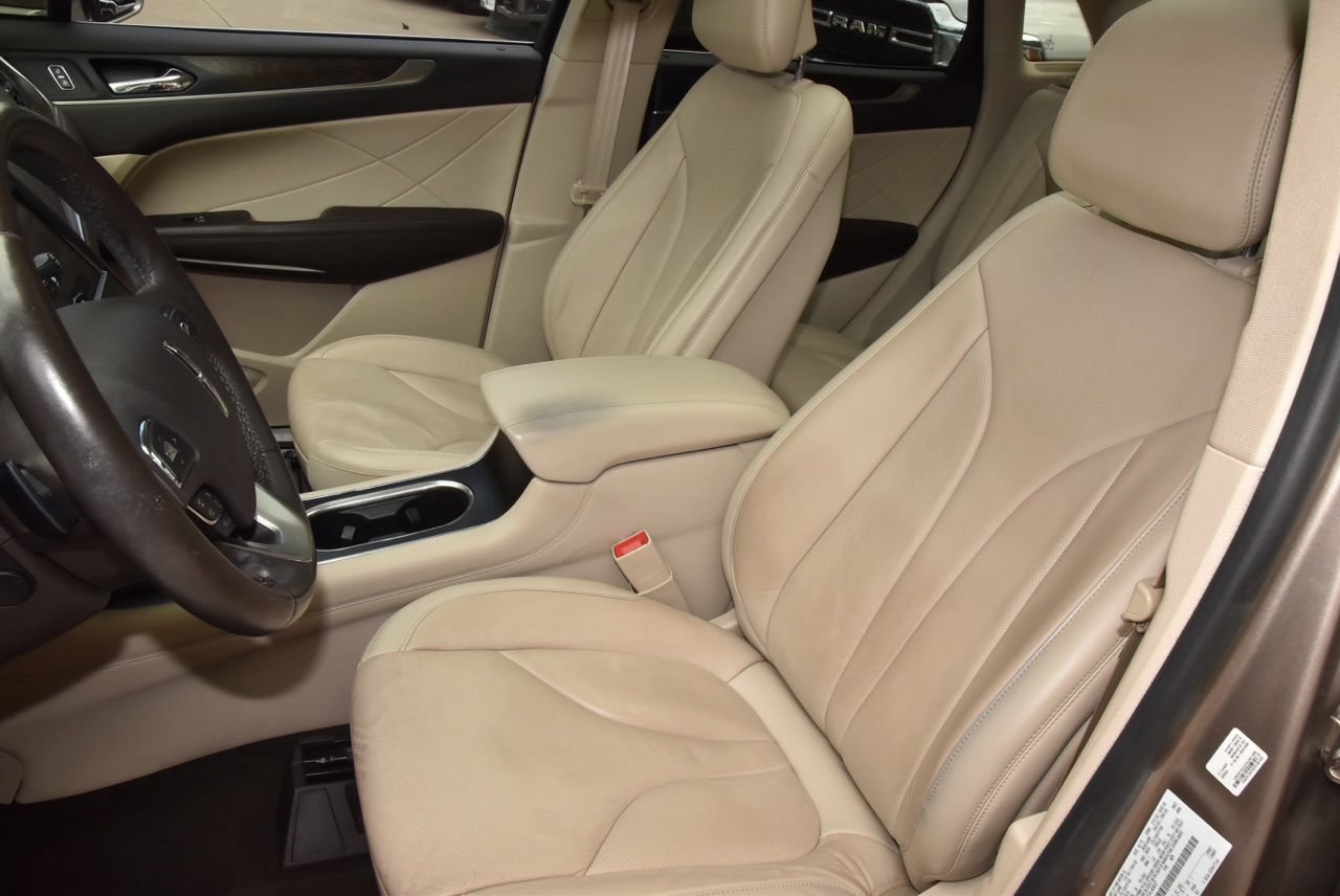 Used 2019 Lincoln MKC Reserve w/ MKC Technology Package FWD image 31