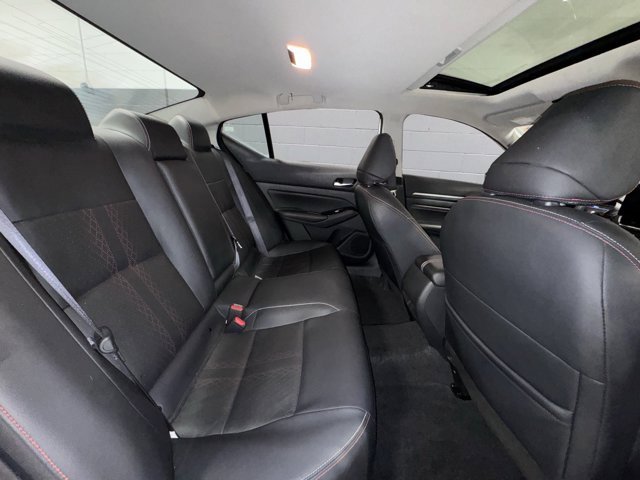 Used 2023 Nissan Altima 2.5 SR w/ SR Premium Package image 13