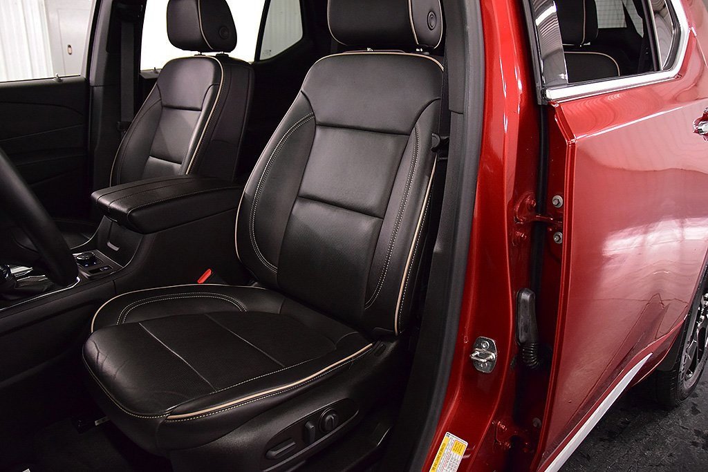 Used 2023 Chevrolet Traverse Premier w/ LPO, Floor Liner Package image 28