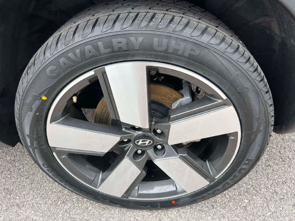 Used 2024 Hyundai Santa Fe Limited FWD image 37