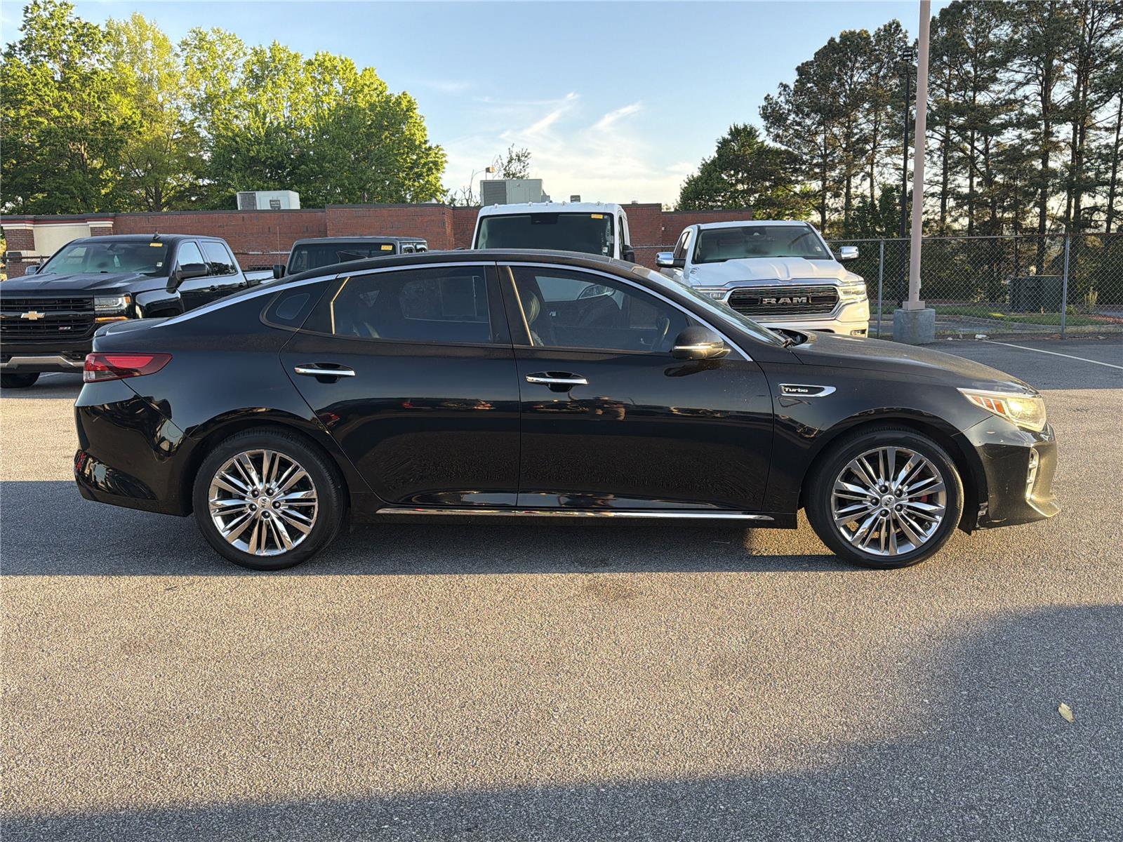 Used 2016 Kia Optima SX w/ Chrome Wheel Package image 4