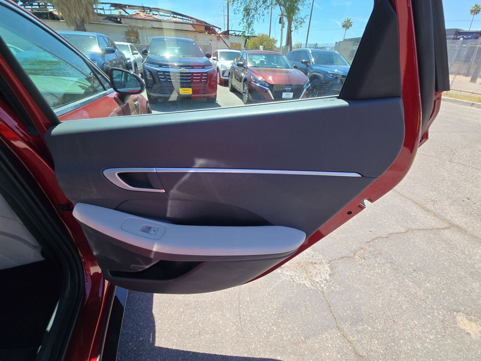 Used 2025 Hyundai Sonata SEL FWD image 21