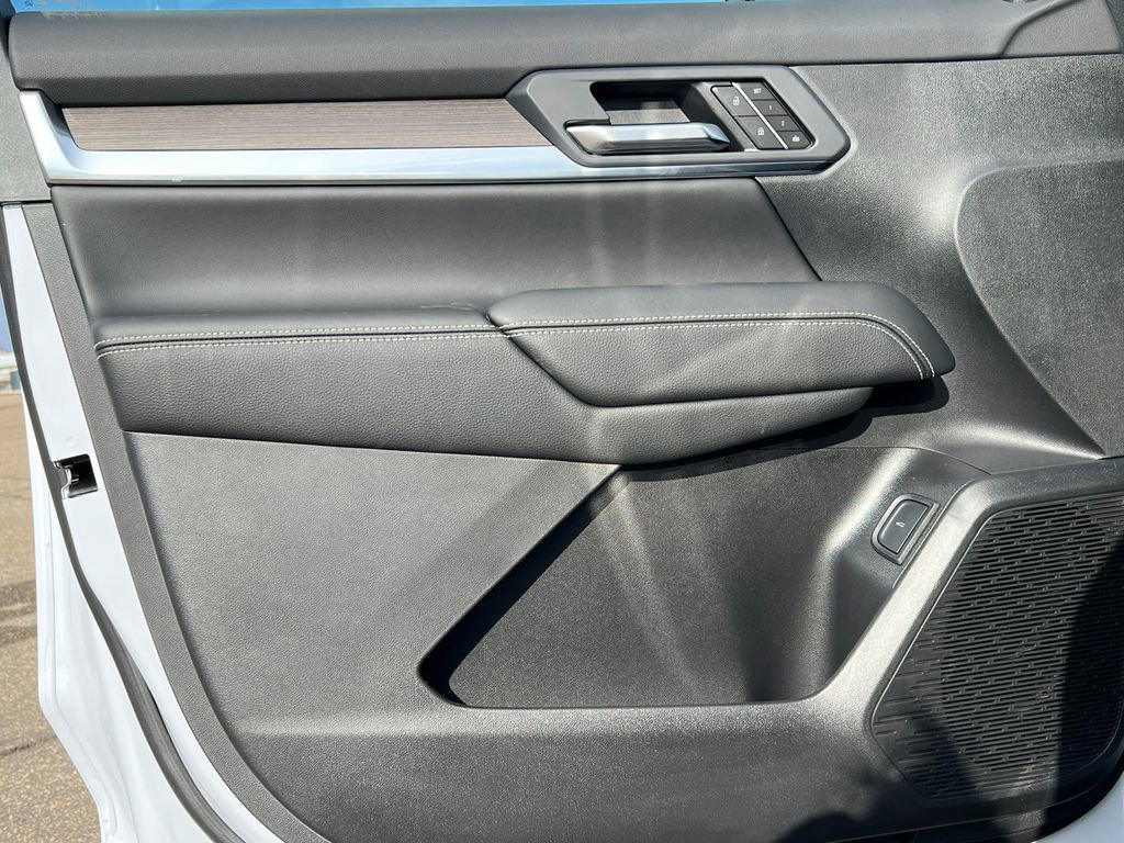 New 2026 GMC Terrain Denali w/ LPO, Floor Liner Package image 15