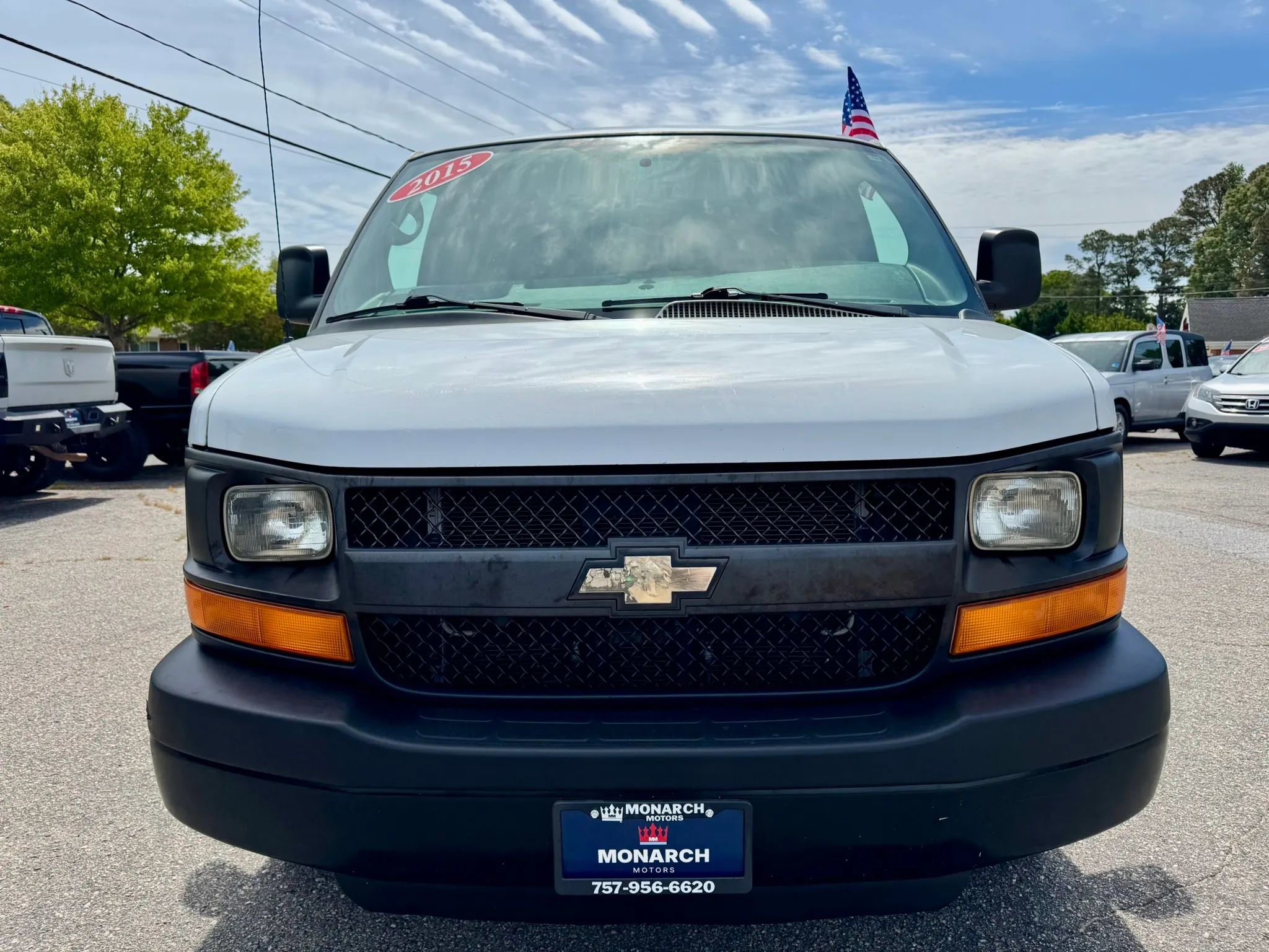 Used 2015 Chevrolet Express 2500 RWD image 8