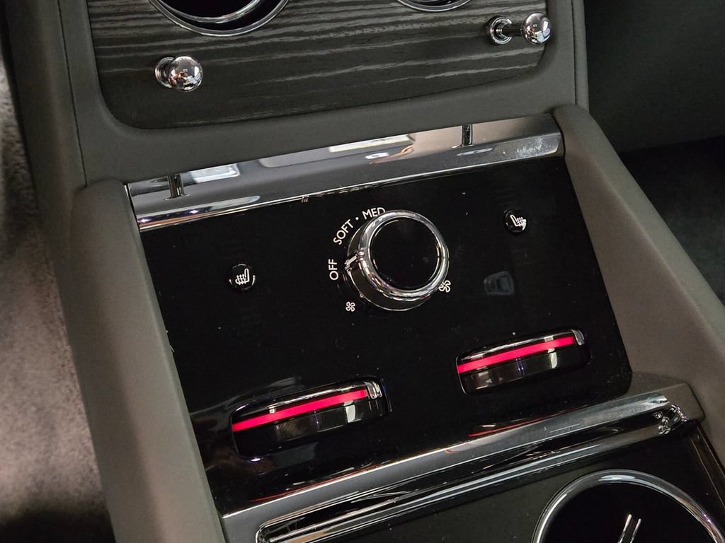 Certified 2024 Rolls-Royce Spectre w/ Spectre Launch Package AWD/4WD image 17