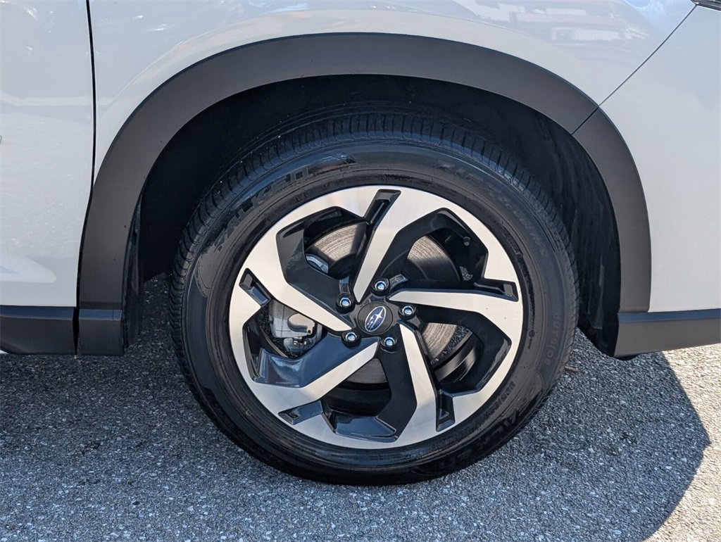 Used 2022 Subaru Forester Touring image 9