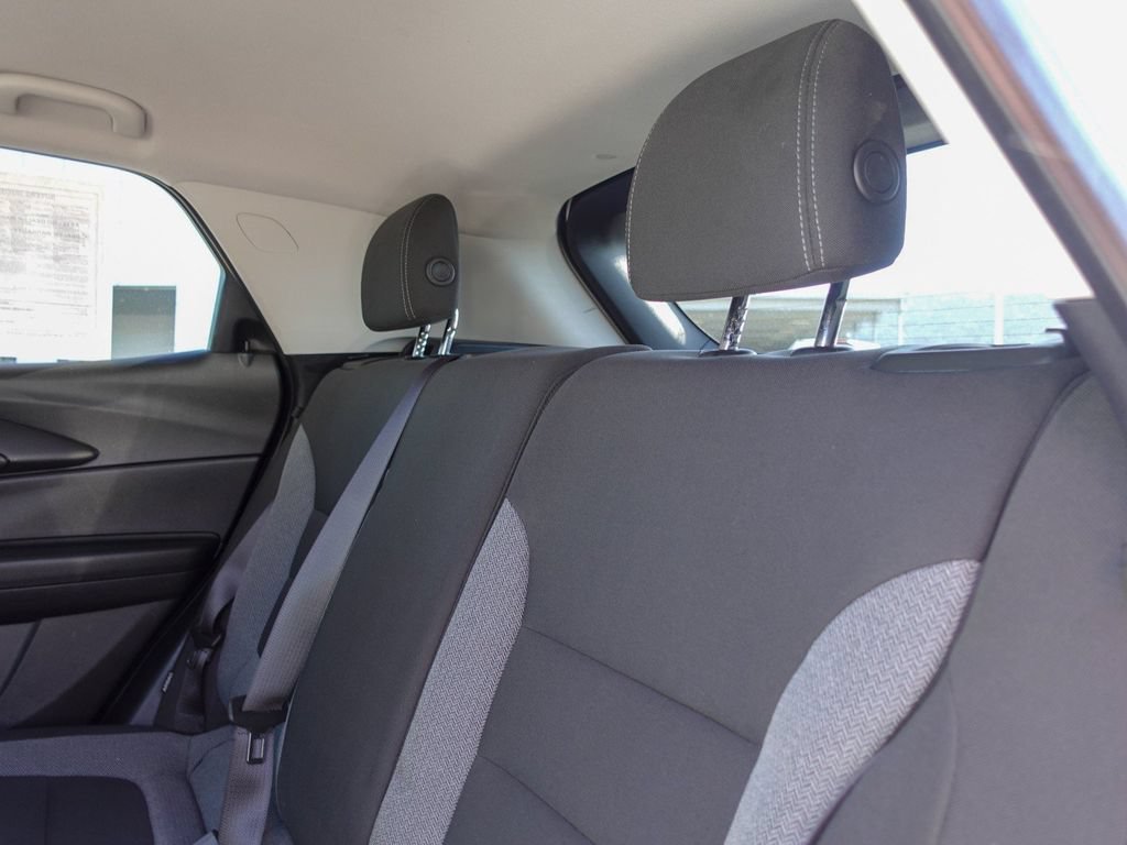 Used 2025 Chevrolet TrailBlazer LS w/ LS Convenience Package FWD image 10
