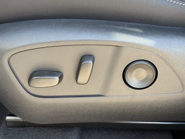 New 2026 Chevrolet Traverse LT image 23