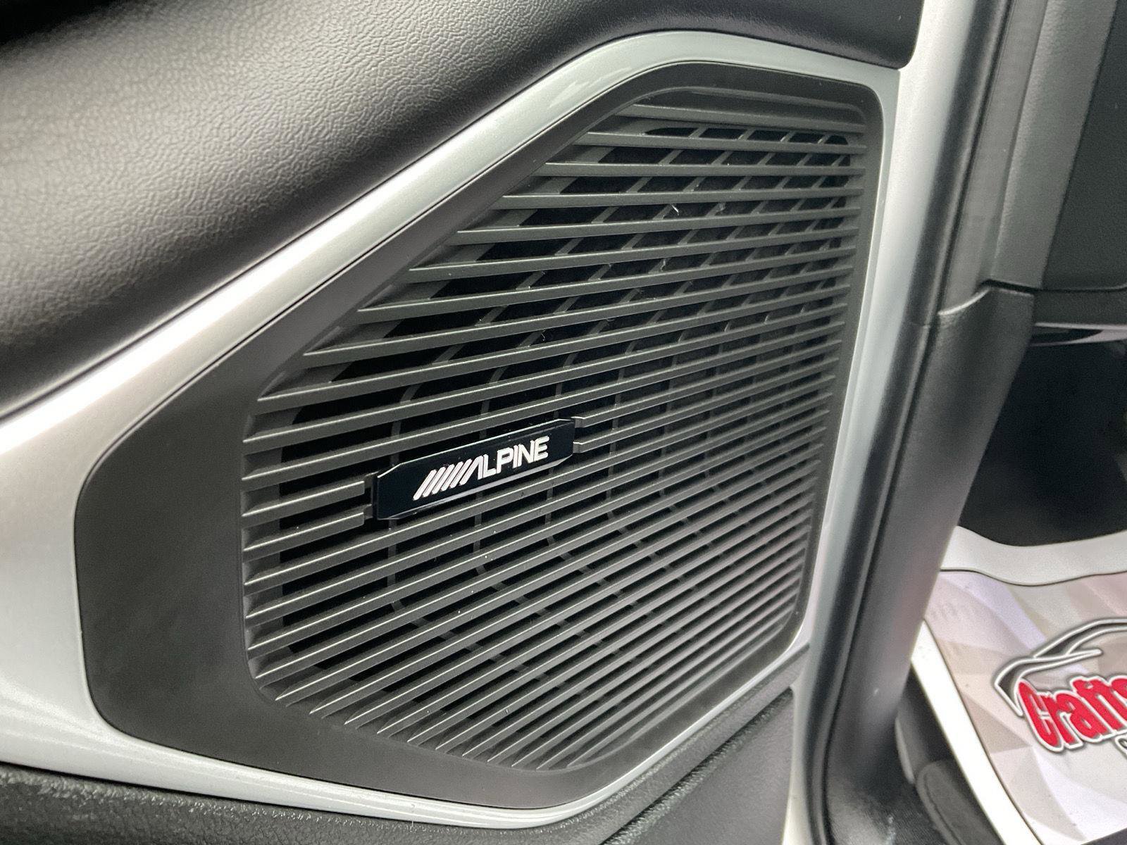 Used 2023 Jeep Wagoneer L Series II image 15