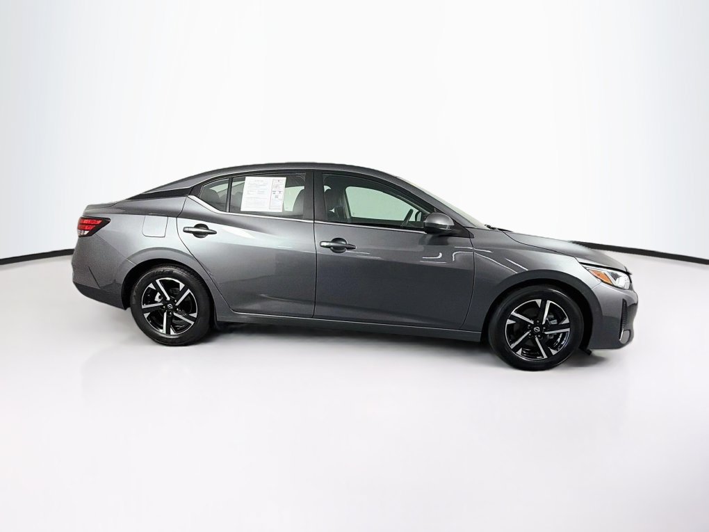 Used 2024 Nissan Sentra SV FWD image 11