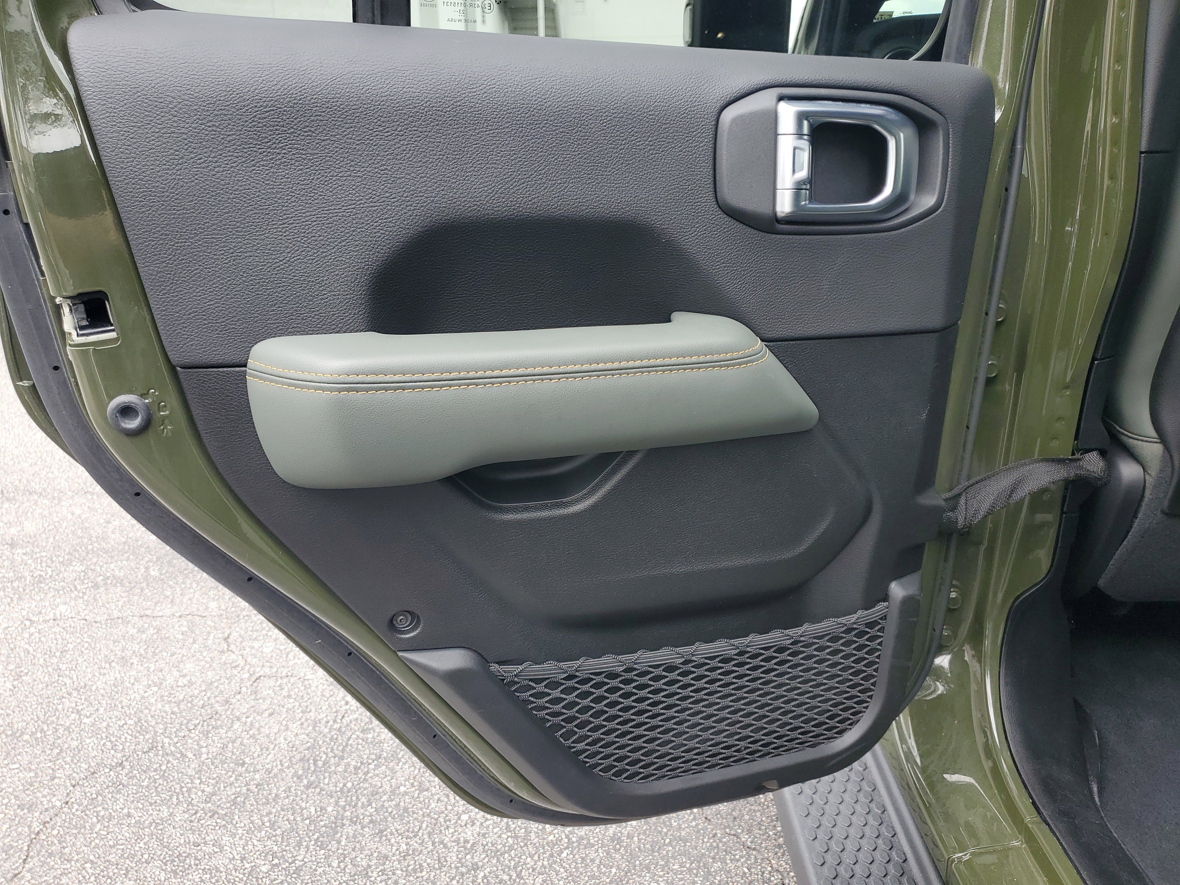 Used 2024 Jeep Wrangler High Altitude AWD/4WD image 13