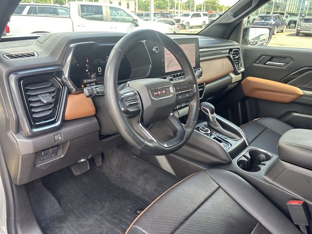Used 2023 GMC Canyon AT4 w/ AT4 Premium Package AWD/4WD image 10