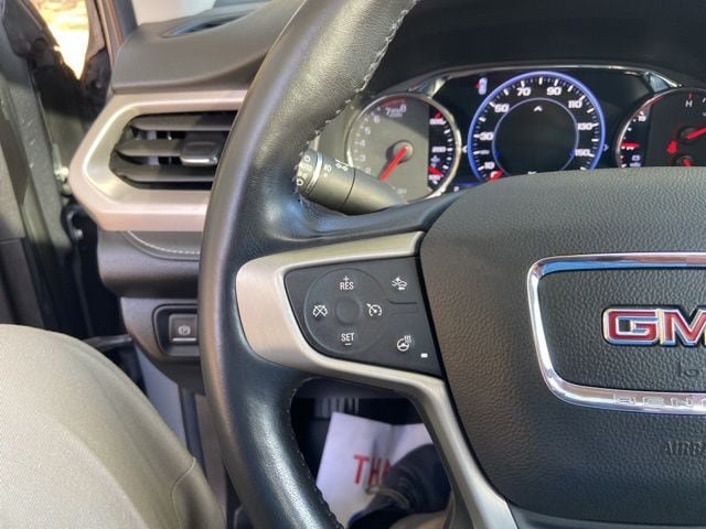 Used 2021 GMC Acadia Denali w/ Denali Ultimate Package AWD/4WD image 19