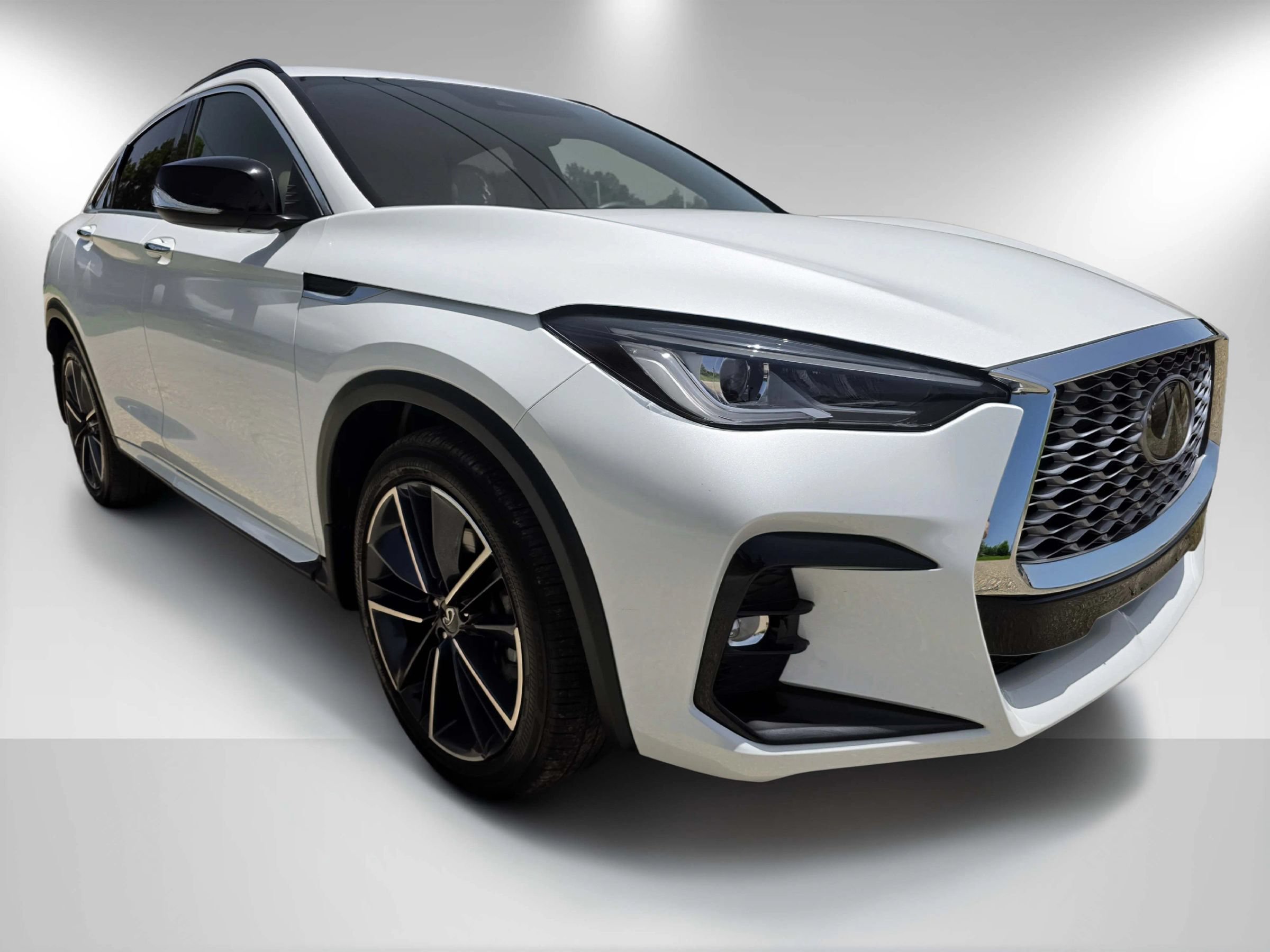 Used 2023 INFINITI QX55 Luxe w/ Cargo Package AWD/4WD image 4