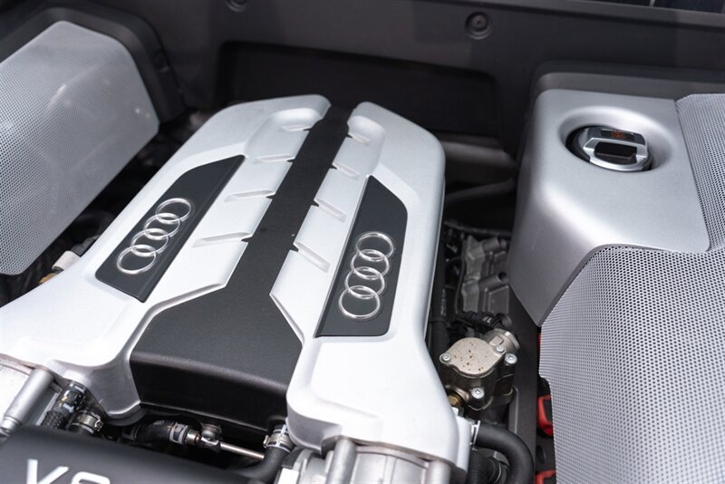 Used 2011 Audi R8 V8 AWD/4WD image 70