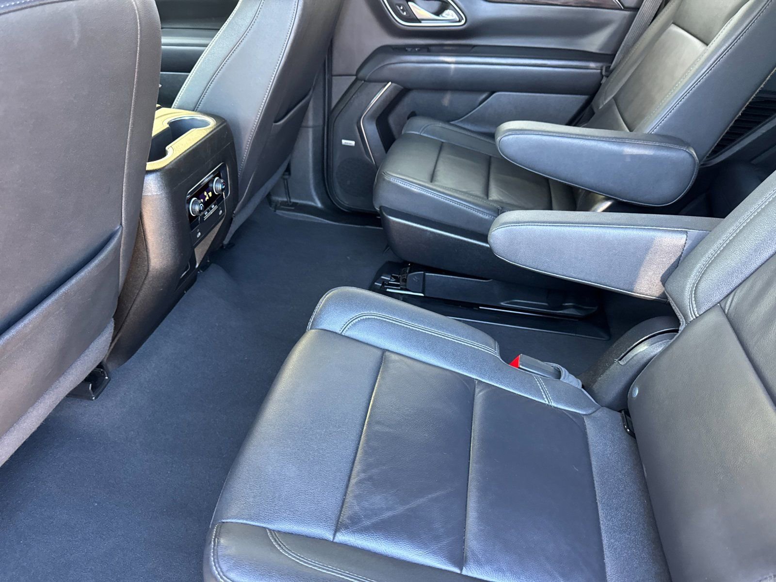 Used 2024 Chevrolet Tahoe LT image 13