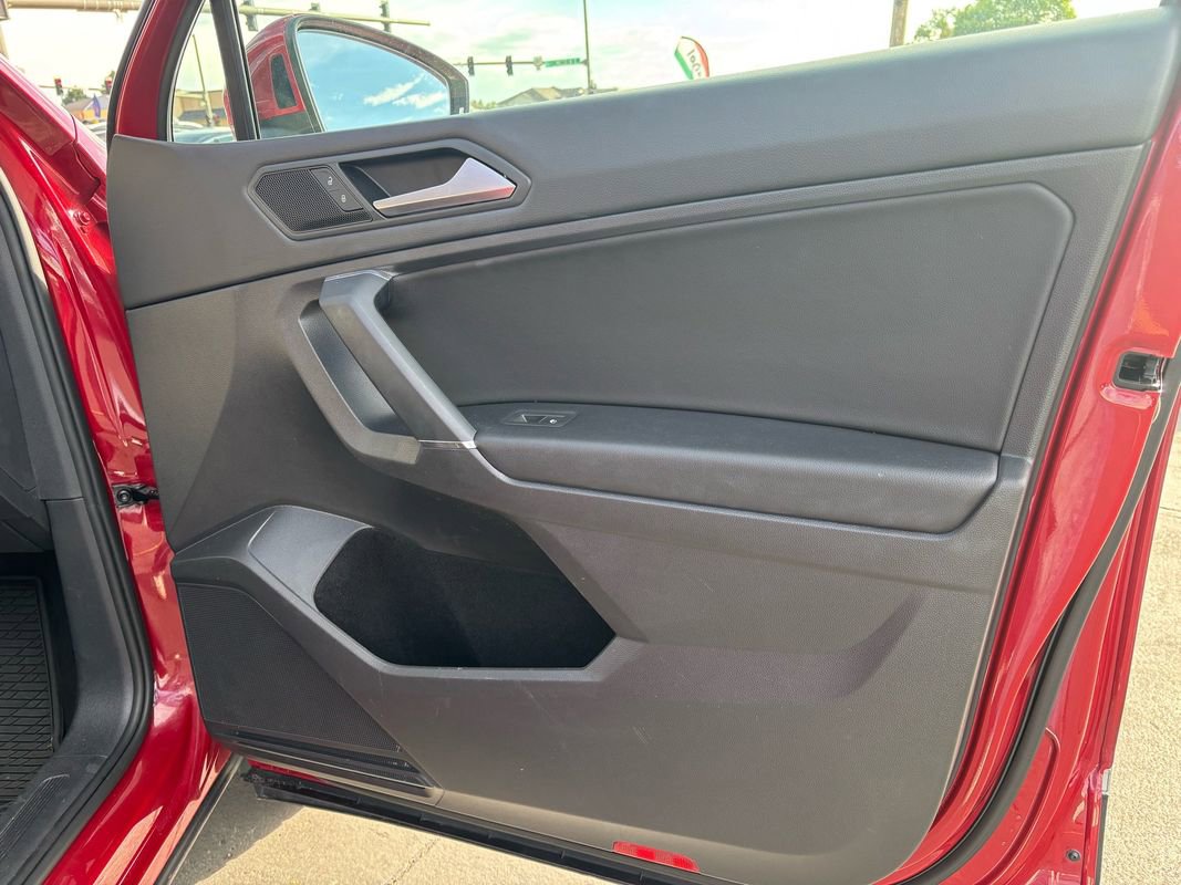 Used 2020 Volkswagen Tiguan SEL w/ 3rd Row Seat Package image 20