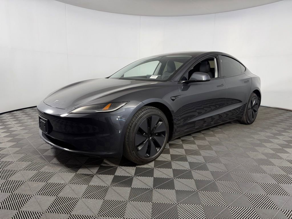 Used 2025 Tesla Model 3 Long Range image 3