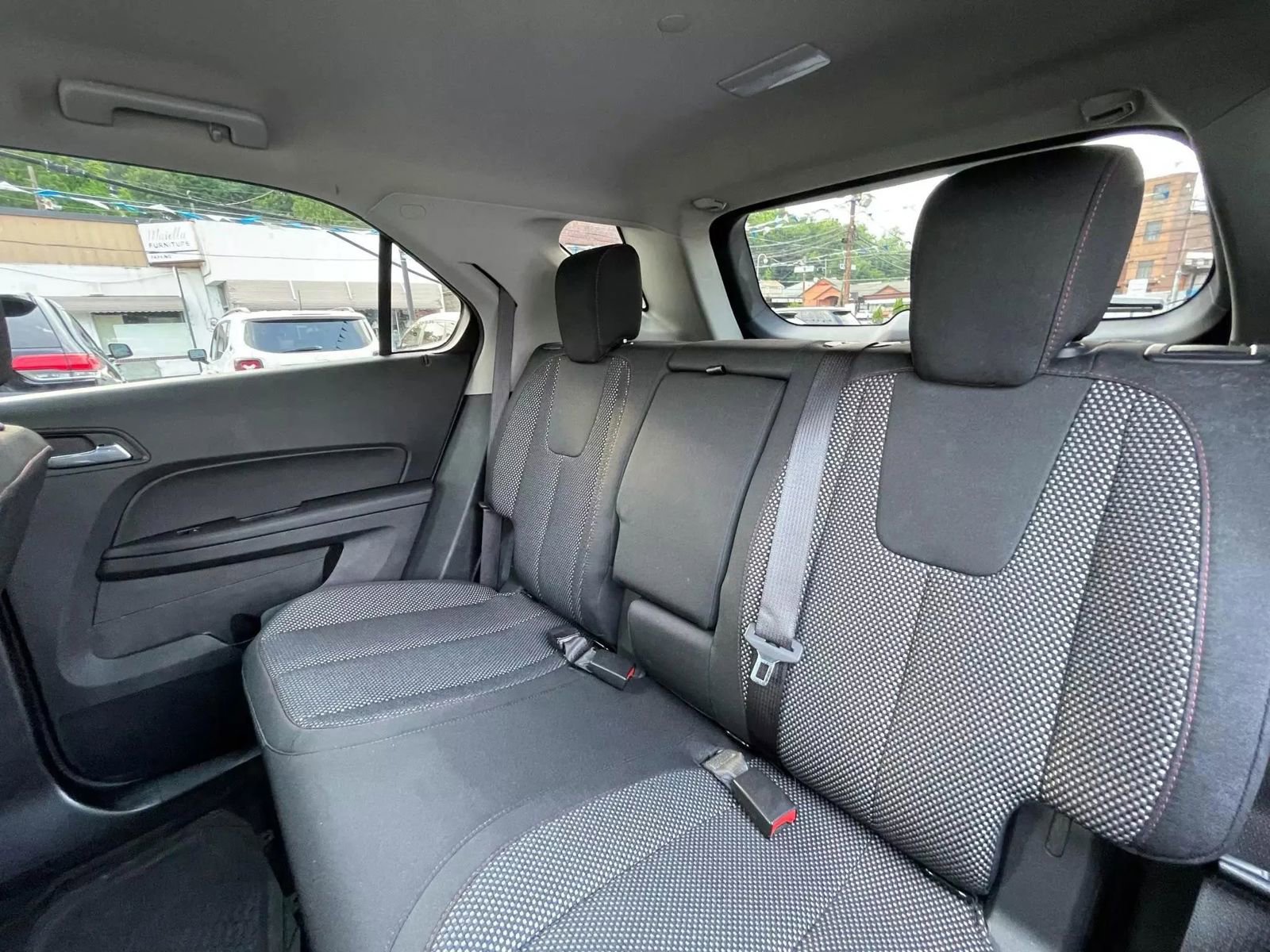 Used 2017 Chevrolet Equinox LT w/ Convenience Package image 53