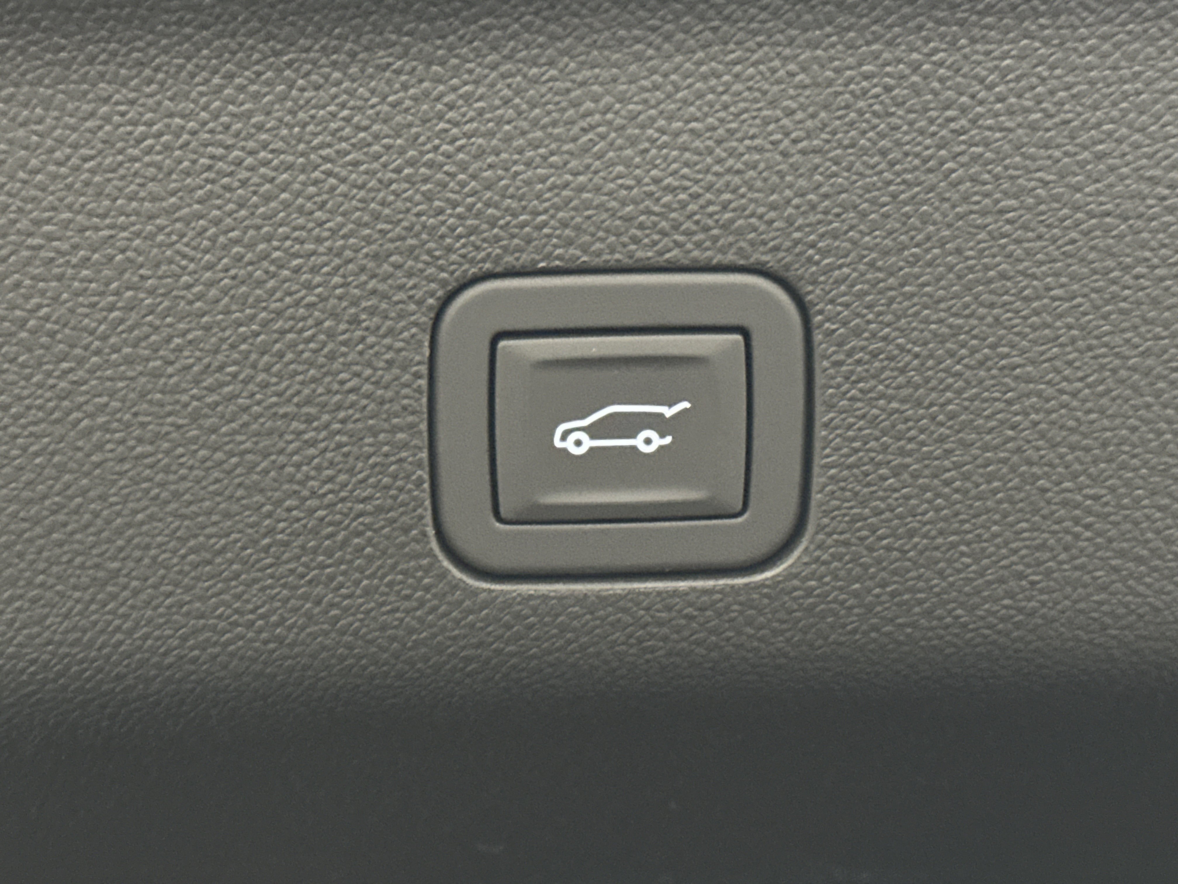 New 2026 Chevrolet Tahoe Premier image 17