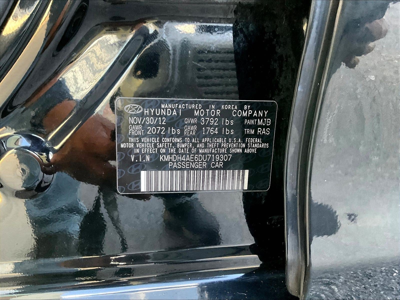 Used 2013 Hyundai Elantra GLS w/ Preferred Pkg FWD image 16
