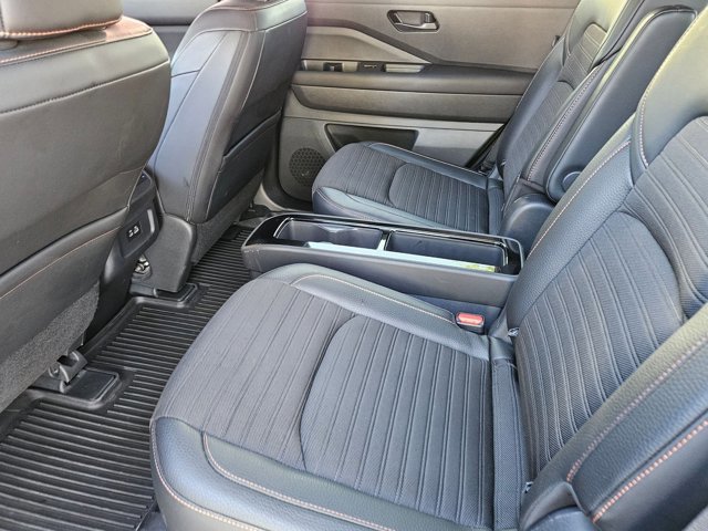 Used 2023 Nissan Pathfinder Rock Creek image 17