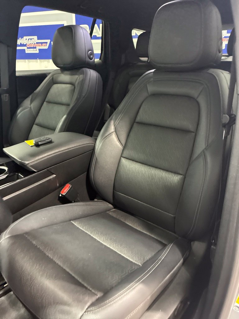 Used 2025 Chevrolet Equinox LT w/ Convenience Package II AWD/4WD image 15