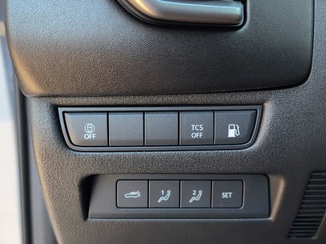 Used 2025 MAZDA CX-50 AWD 2.5 Hybrid w/ Premium Pkg image 19