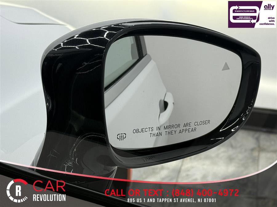 Used 2024 Chrysler Pacifica Touring-L FWD image 53