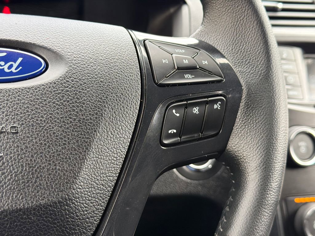 Used 2018 Ford Explorer XLT image 22