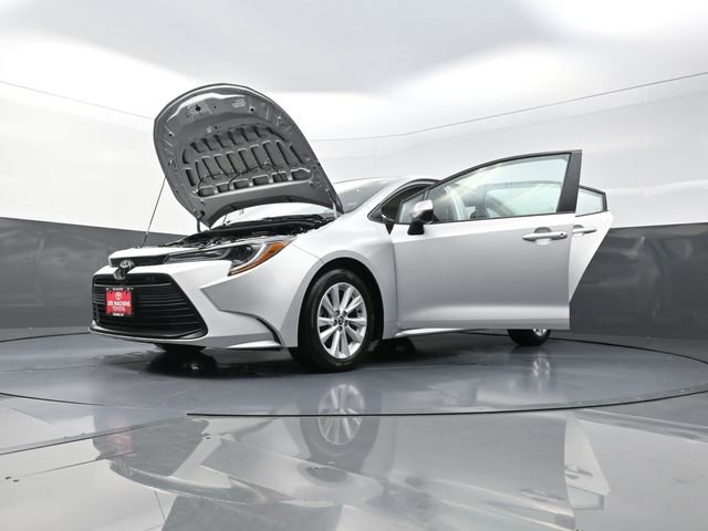 Used 2024 Toyota Corolla LE w/ LE Premium Package FWD image 49
