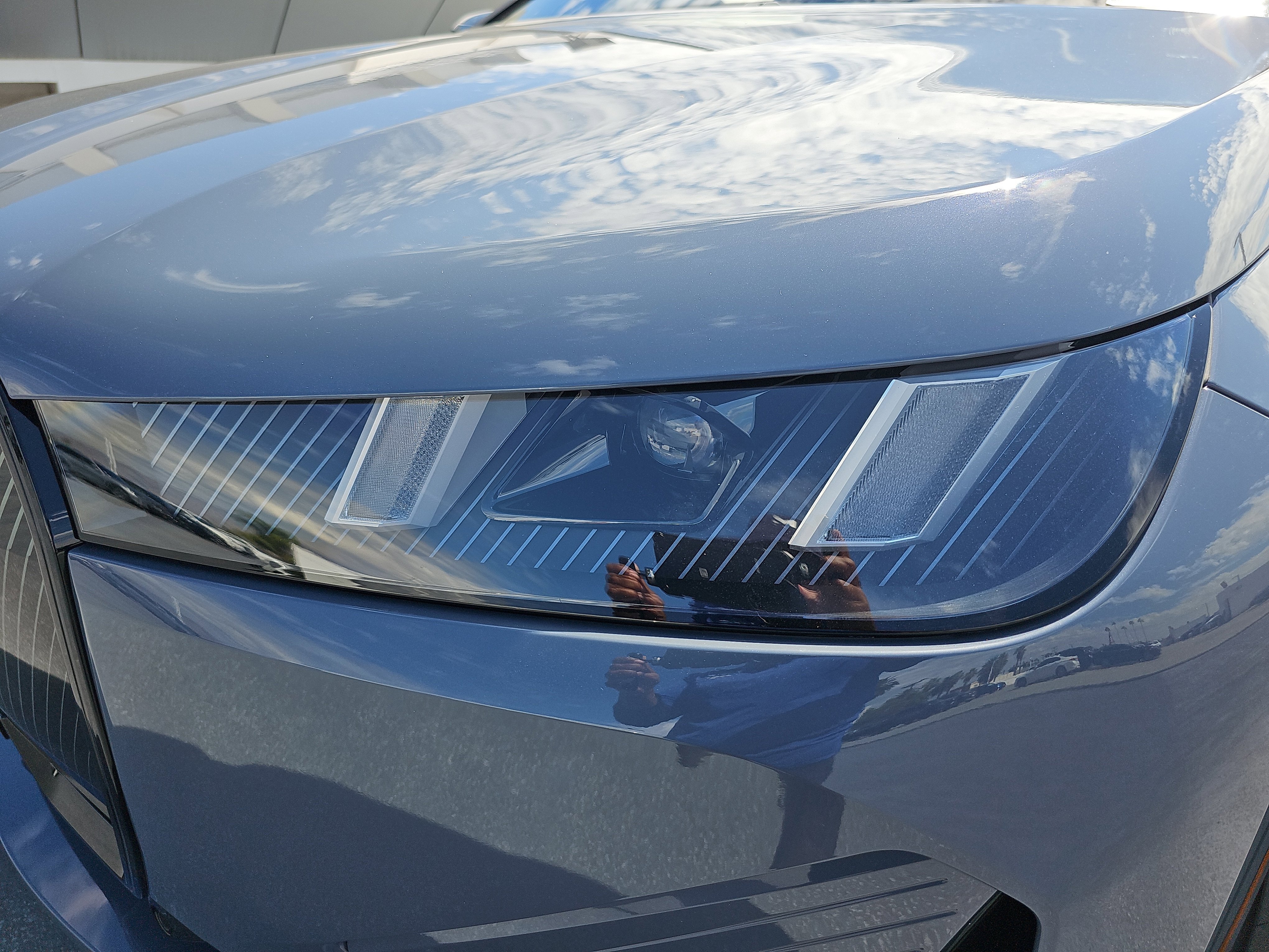 New 2026 BMW iX xDrive60 w/ Premium Package image 31