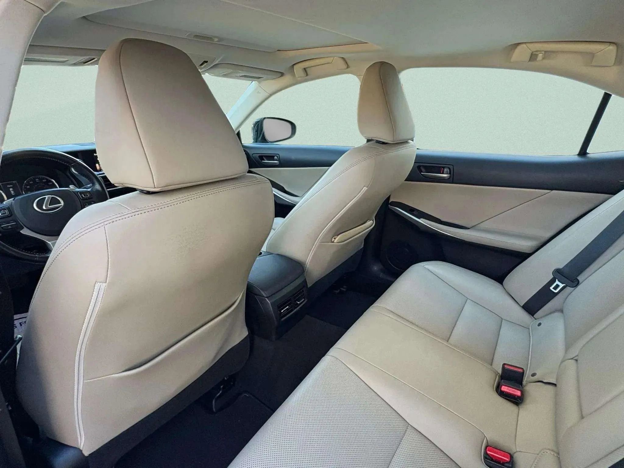 Used 2017 Lexus IS 300 AWD w/ Premium Package image 21