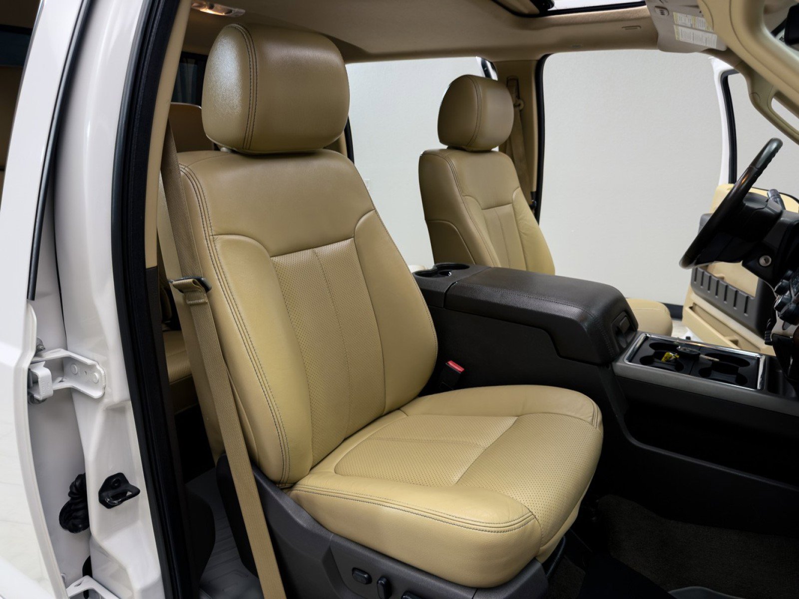 Used 2012 Ford F350 Lariat w/ Lariat Ultimate Pkg image 17