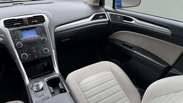 Used 2020 Ford Fusion S image 27