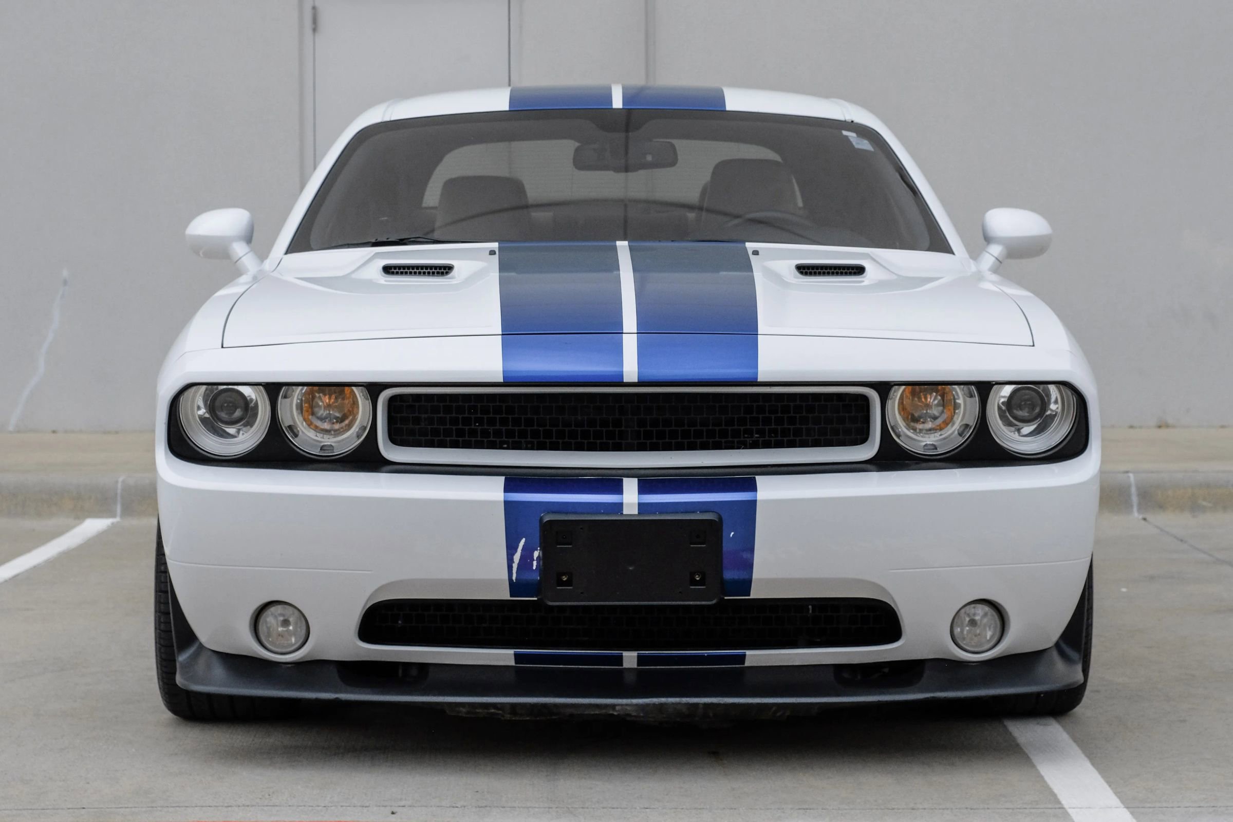 Used 2011 Dodge Challenger SRT8 RWD image 16