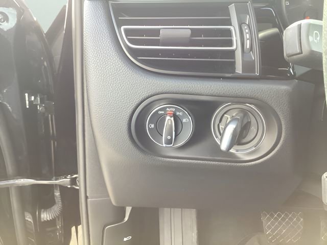 Used 2021 Porsche Macan S image 21