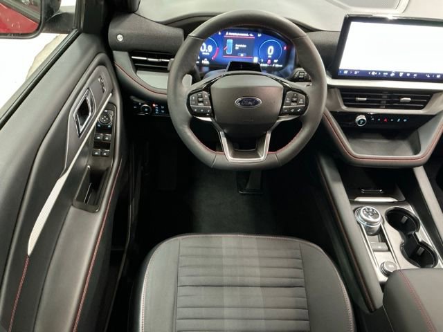 Used 2025 Ford Explorer ST-Line image 12