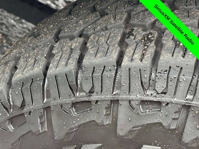 Used 2021 Jeep Gladiator Sport AWD/4WD image 32