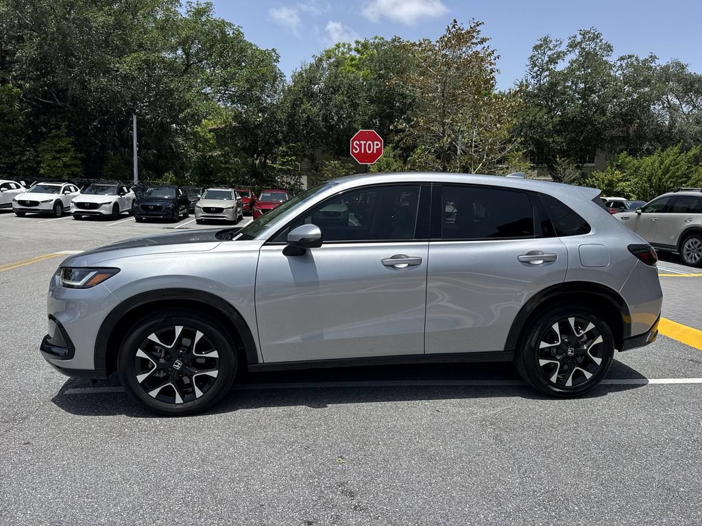 Used 2026 Honda HR-V EX-L image 11